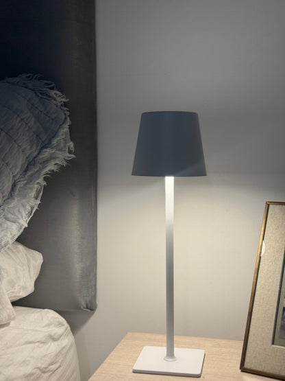 LÁMPARA SOFISTICADA LED TÁCTIL INALÁMBRICA